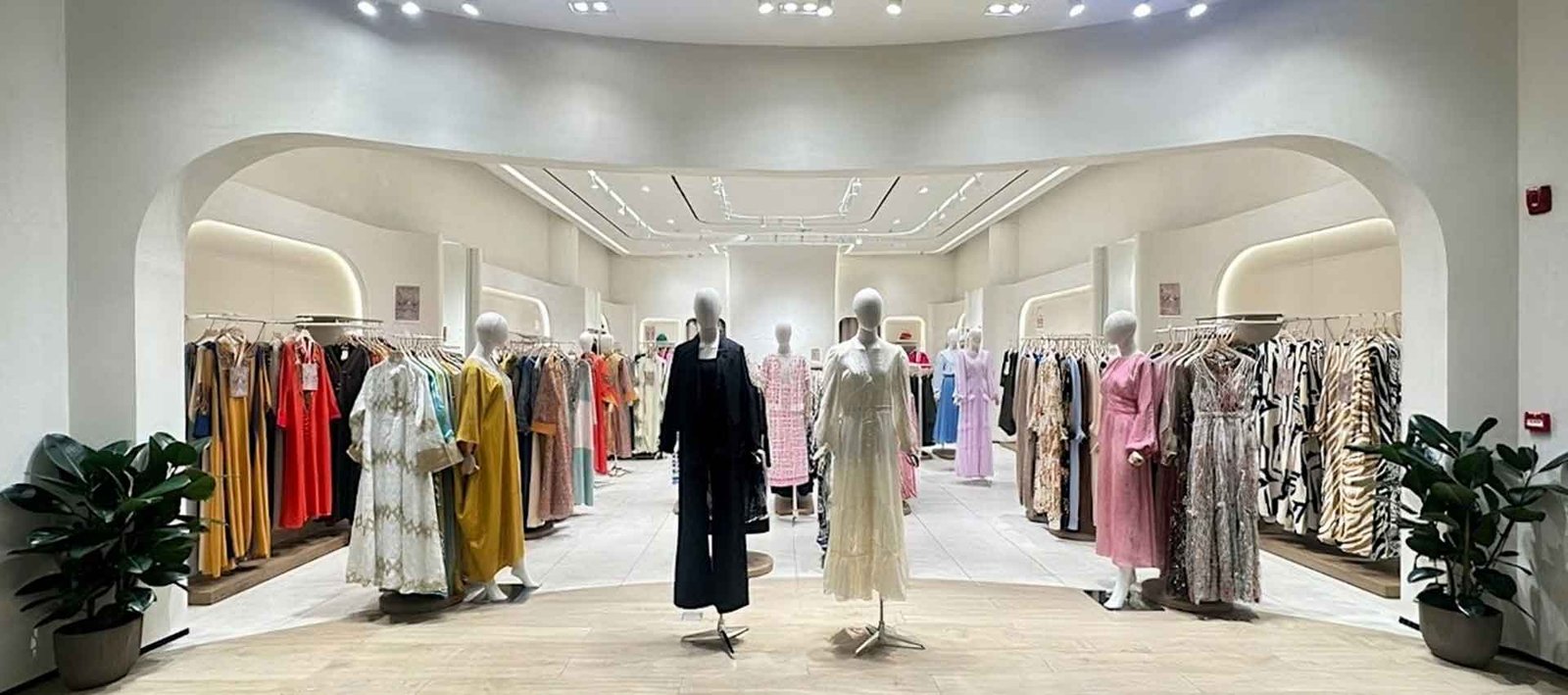 Clothing Boutique Qatar, Retail