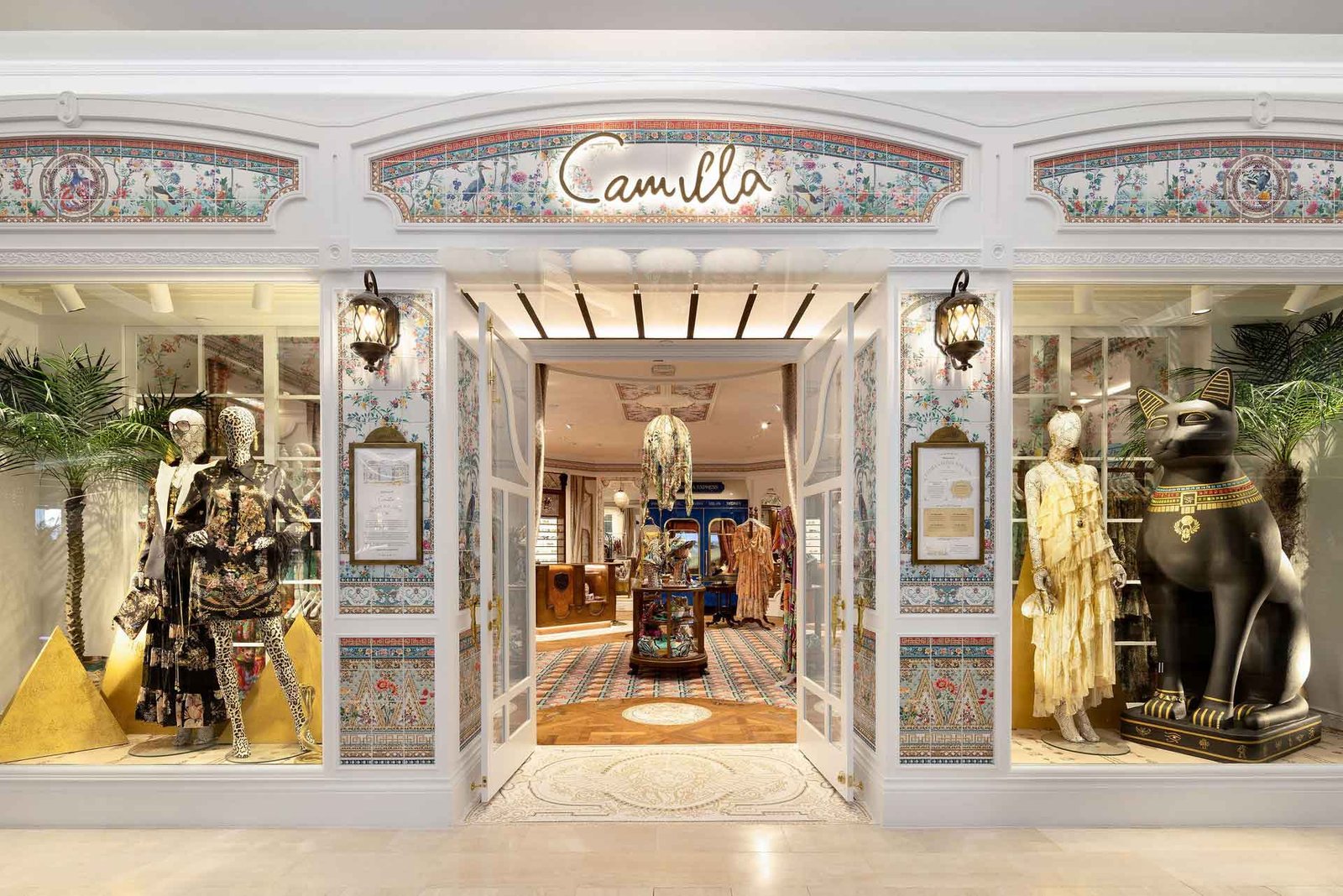 Camilla Bondi, Retail